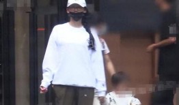 爆料苗苗生三胎的网友视频,网友视频曝光温馨家庭幸福瞬间